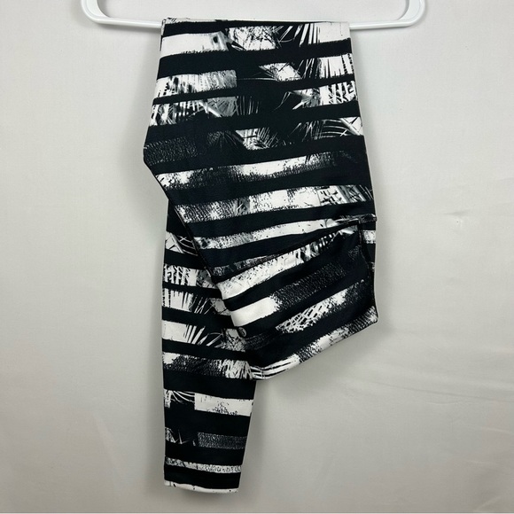 Lululemon Wunder Under Pant Full-On Luon (Roll Down) - Picture 7 of 11